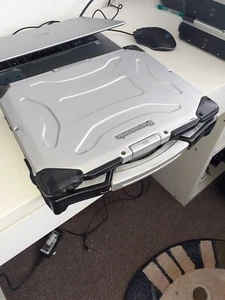 Panasonic Toughbook CF-29 Laptop - Windows 7 Professional - Afbeelding 1 van 4