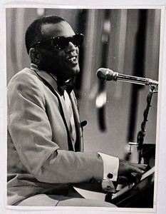 Foto Originale Vintage Di Ray Charles BBC-2 TV B/N Promo Londra 10 Febbraio 1969 - Picture 1 of 12