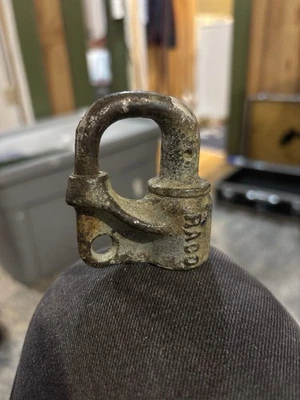 Abrazadera de cuerda de cable de acero forjado RACO de colección / empuñadura de línea - herramienta de liniero antigua Foto 1 de 4