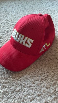 NBA Atlanta Hawks Memory Fit Top Of The World Red Hat Foto 1 de 4