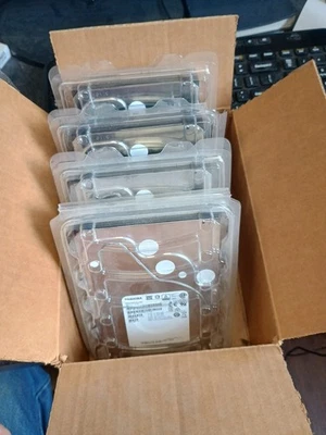 Toshiba Hard Drive 1 TB SATA RAID - Image 1 of 4