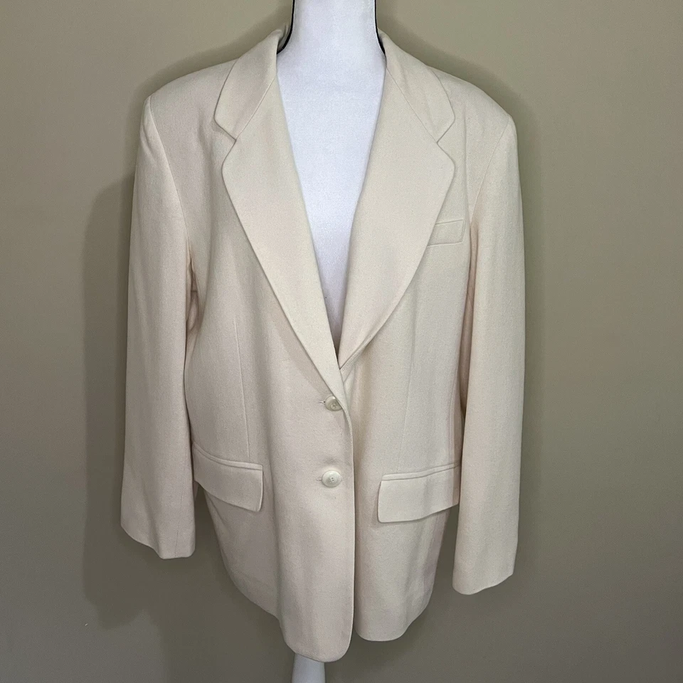 Vintage Worthington Women Ivory 100% Wool Blazer Padded Shoulders, Made In US,18 - Image 1 of 4