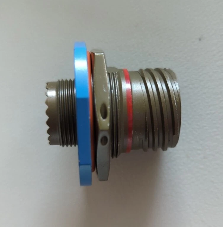 D38999/24WC35SC 5699M POS Crimp ST Jam Nut 22 Terminal 1 Port Amphenol/Deutsch  - Image 1 of 4