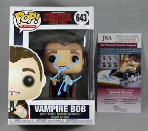 FIGURA FIRMADA POR SEAN ASTIN VAMPIRO BOB COSAS EXTRAÑAS FUNKO POP AUTÓGRAFO CERTIFICADO DE AUTENTICIDAD JSA - Imagen 1 de 2