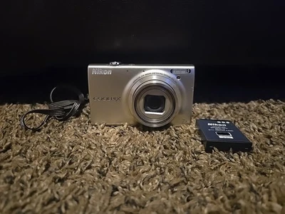 Nikon Coolpix S6100 Silver 16MP Digital Camera w Touchscreen For Parts Or Repair - Image 1 of 4