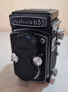 Vintage Yashica 635 Twin Lens TLR Camera - spares or repair - - Picture 1 of 14