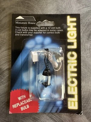 Lámpara colgante negra ornamentada para entrenador ~ enchufe de 12 voltios para casa de muñecas miniatura eléctrica nueva de stock Foto 1 de 3