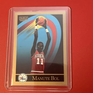 19901-91 Skybox  Manute Bol  #403 Sixers - Picture 1 of 2