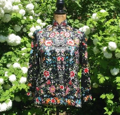 Vintage Chinese Embroidered Flowers Black Short Jacket Robe XS-S - Image 1 of 4