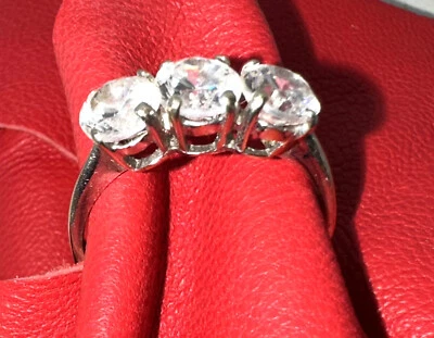 ANELLO ORO BIANCO RIVIERA CON ZIRCONI - Immagine 1 di 4