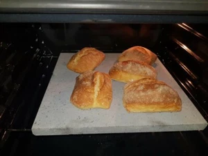 PIASTRA TEGLIA FORNO PIZZA PANE IN PIETRA REFRATTARIA LAVICA ETNA VARIE MISURE - Imagen 1 de 3