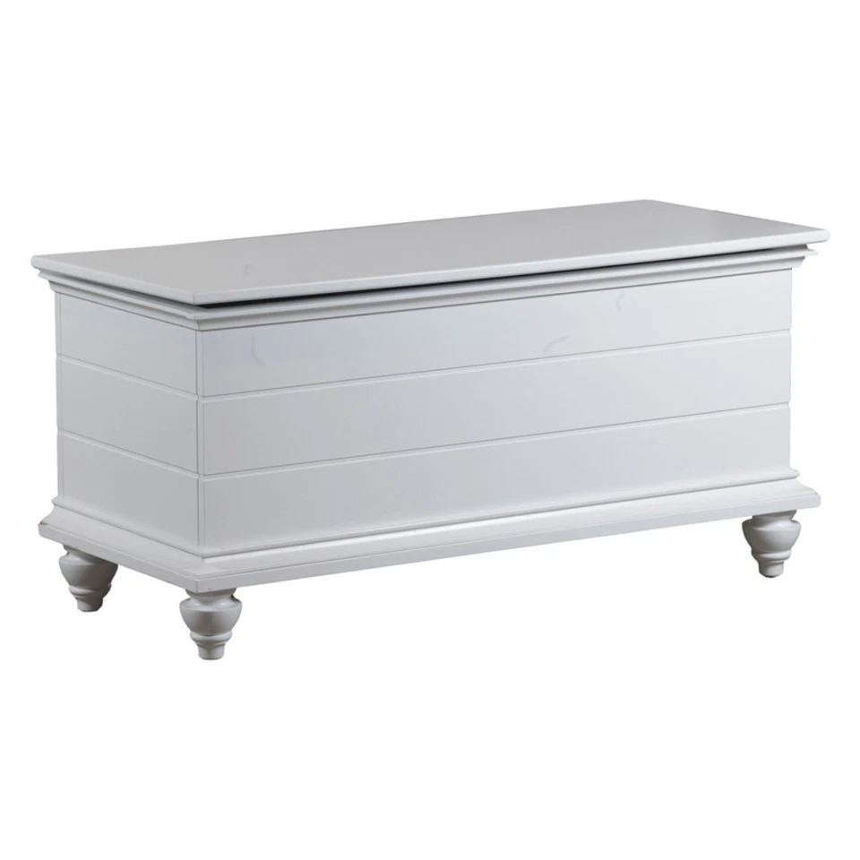 Cubo de almacenamiento de madera de cedro Powell Children Whitehurst, blanco Foto 1 de 4