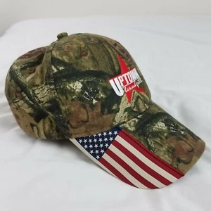 NUOVO berretto da baseball Mossy Oak mimetico Uptown Bar and Grill bandiera americana mimetico - Foto 1 di 8