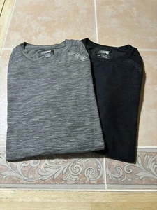 LOT OF 2 AMERICAN EAGLE OUTFITTERS FLEX BOYS LONG SLEEVE TOPS/SIZE XS - Picture 1 of 10