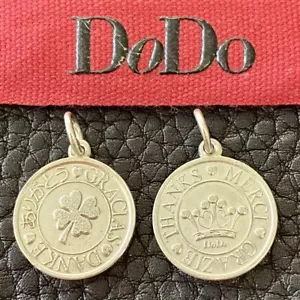 Dodo Pomellato 1 Ciondolo Moneta Monetina Grazie Argento Corona Quadrifoglio - Foto 1 di 3