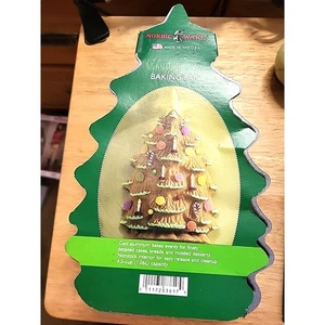 Teglia da Forno Nordic Ware Albero di Natale Alluminio Fuso Antiaderente Capacità 4,5 Tazze - Foto 1 di 3