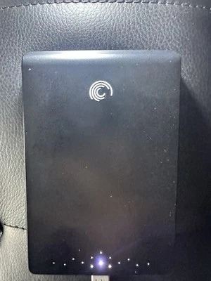 Seagate FreeAgent Go 9KW2AH-502 500Gb External Hard Drive Portable USB W/ Cord - Image 1 of 4