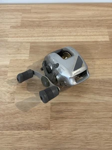 Shimano Bantam Chronarch CH-100 4 Bearing Baitcaster Fishing Reel - Picture 1 of 4