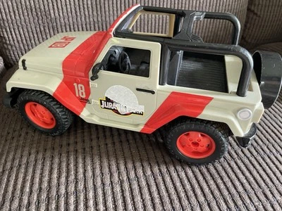 Jada Jurassic Park Jeep Wrangler JP18 Remote Control Car 2014 No Remote - Image 1 of 4