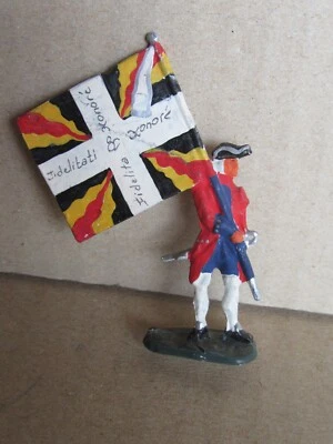 C332 Plat Etain Soldat Drapeau Rgt Suisse de Diesbach XVIII Siècle H 4.6 cm - Photo 1/3