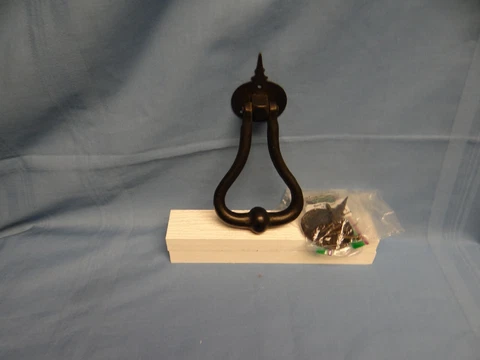 VINTAGE WROUGHT IRON DOOR KNOCKER Cover