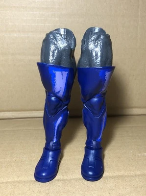DC Multiverse Darkseid BAF Build A Figure Leg Parts - Image 1 of 4