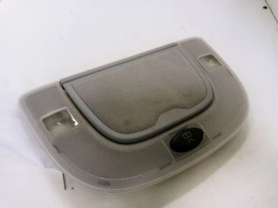 2002 MERCEDES BENZ W220 S500 CONSOLE SUPERIOR MAPA LUZ FABRICANTE DE EQUIPAMENTO ORIGINAL A2208200301 - Imagem 1 de 4