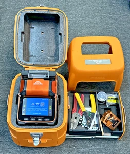 Signal Fire AI-9 Optical Fiber Fusion Splicer Kit - Picture 1 of 10