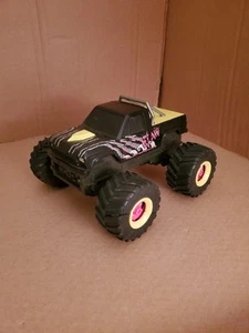 The Claw Monster Truck Toy Motorized Vintage 1991 Kenner 4X4 Pink Yellow - Picture 1 of 8