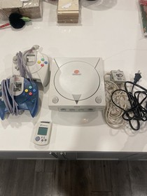 SEGA Dreamcast Launch Edition Home Console - White Bundle