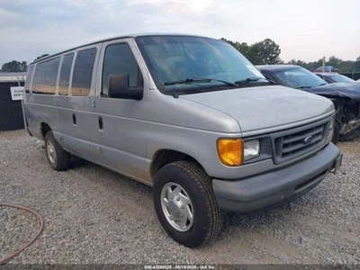Fuse Box Engine Fits 05-08 FORD E150 VAN 5210944 - Image 1 of 4