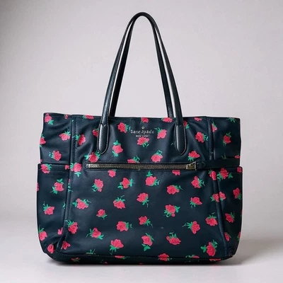 Bolso de Mano Kate Spade NY Chelsea Rosa Estampado Negro y Rojo 100% Nailon Reciclado Foto 1 de 4