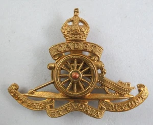 Military Brass K/C Cap Badge Royal Artillery Cadet British Army Revolving Wheel - Picture 1 of 4