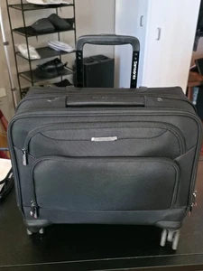 Samsonite Xenon 3 Spinner Teczka Mobilne biuro 17,5 cala Czarna, pasuje do laptopa 15,6 cala - Zdjęcie 1 z 3
