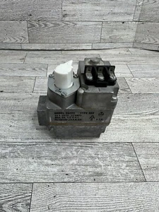 * Conjunto de válvula de gas de horno modelo # 36C03 tipo 300 * blanco-rodgers leer** - Imagen 1 de 10