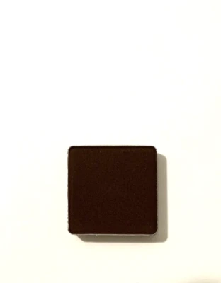 Nuevo en Paquete Trish McEvoy Esmalte o Sombra de Ojos Regular Deep Aubergine Definer Foto 1 de 4