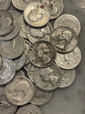 Washington Quarter Full Roll - LOW GRADE - 40 Coins - 90% Silver Cover