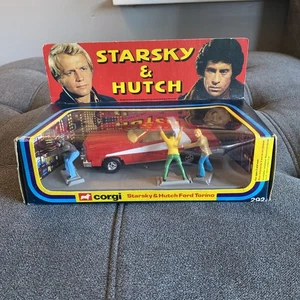 LOOK! 1977 CORGI TOYS "STARSKY & HUTCH" T.V. SHOW FORD GRAN TORINO IN THE BOX! - Picture 1 of 13