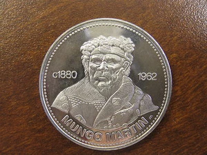Cheif Mungo Martin Kwakiutl 1977 comercio ficha de $1 (níquel) de BC Canadá - Imagen 1 de 2
