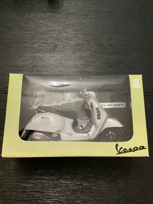 New Ray Vespa GTS Super Scooter Diecast 2012 1/12 New In Box Sealed White 57423 - Image 1 of 4