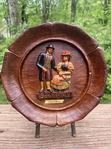 Retrato vintage tallado en 3D para hombre y mujer de la selva negra alemana - Imagen 1 de 11