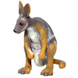 NEW Science & Nature Australian Yellow-footed Rock Wallaby 6cm - Small Toy Model - Imagen 1 de 1