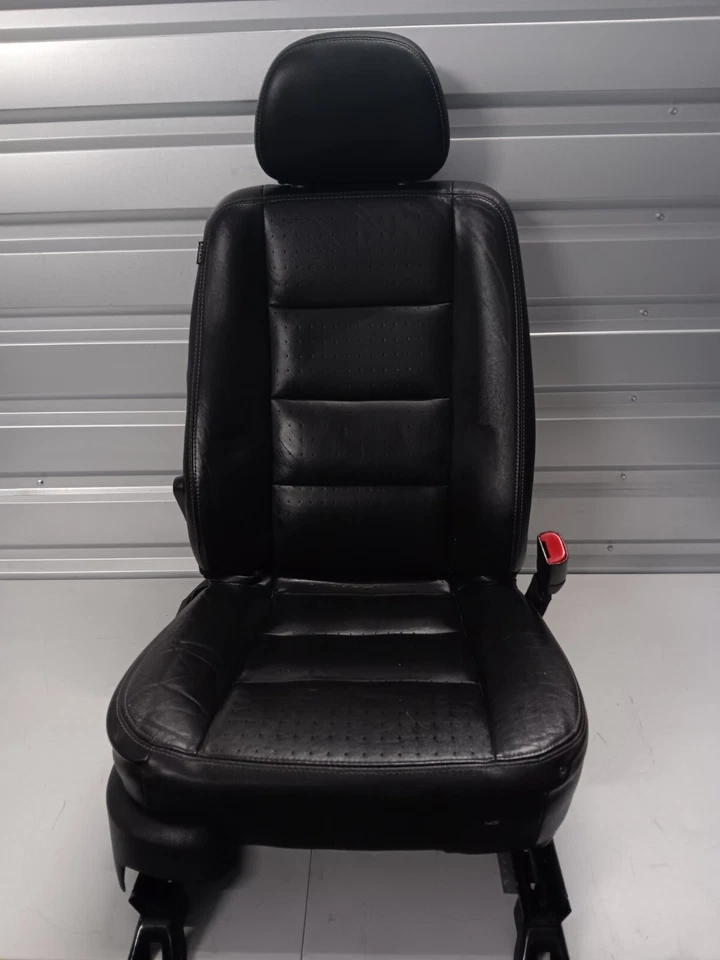 2008-2009 Mercury Sable Right Front Seat Bucket  Leather Electric OEM - Image 1 of 4