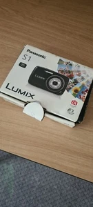 Panasonic DMC-S1 LUMIX Digital Camera Black 4x optical zoom, 12.1 megapixels - Picture 1 of 17