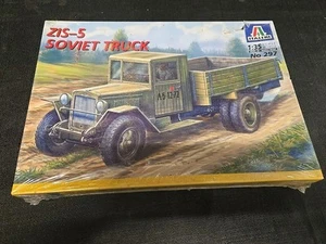 Italeri ZIS-5 Soviet Truck 1/35 Scale Model Kit Old Stock/Sealed 1999 - Bild 1 von 11