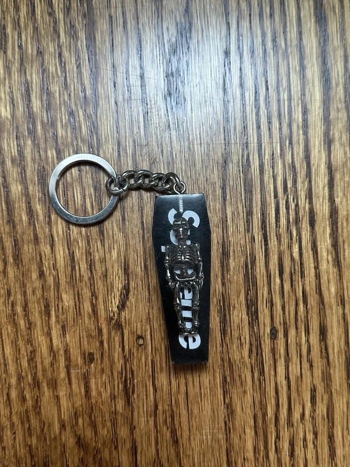 Брелок Supreme Skeleton Coffin черный SS20 - Изображение 1 из 2