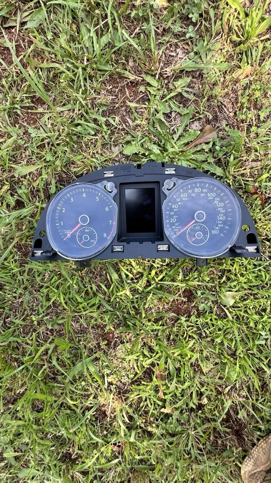 Volkswagen CC 2013-2017 velocímetro cuadro de instrumentos millas 3C8920971B Foto 1 de 1