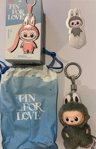 Original POP MART Labubu The Monsters PIN FOR LOVE (N-Z) Secret „ ! “ Hidden - Imagen 1 de 4