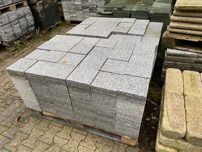 Terrassenplatten 30qm  Granit 20x20 Grau  Rutschhemmend Geflammt - Bild 1 von 4