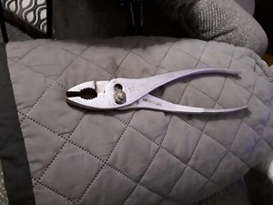 Diamond Duluth, USA    Pliers No. K210 - Picture 1 of 5
